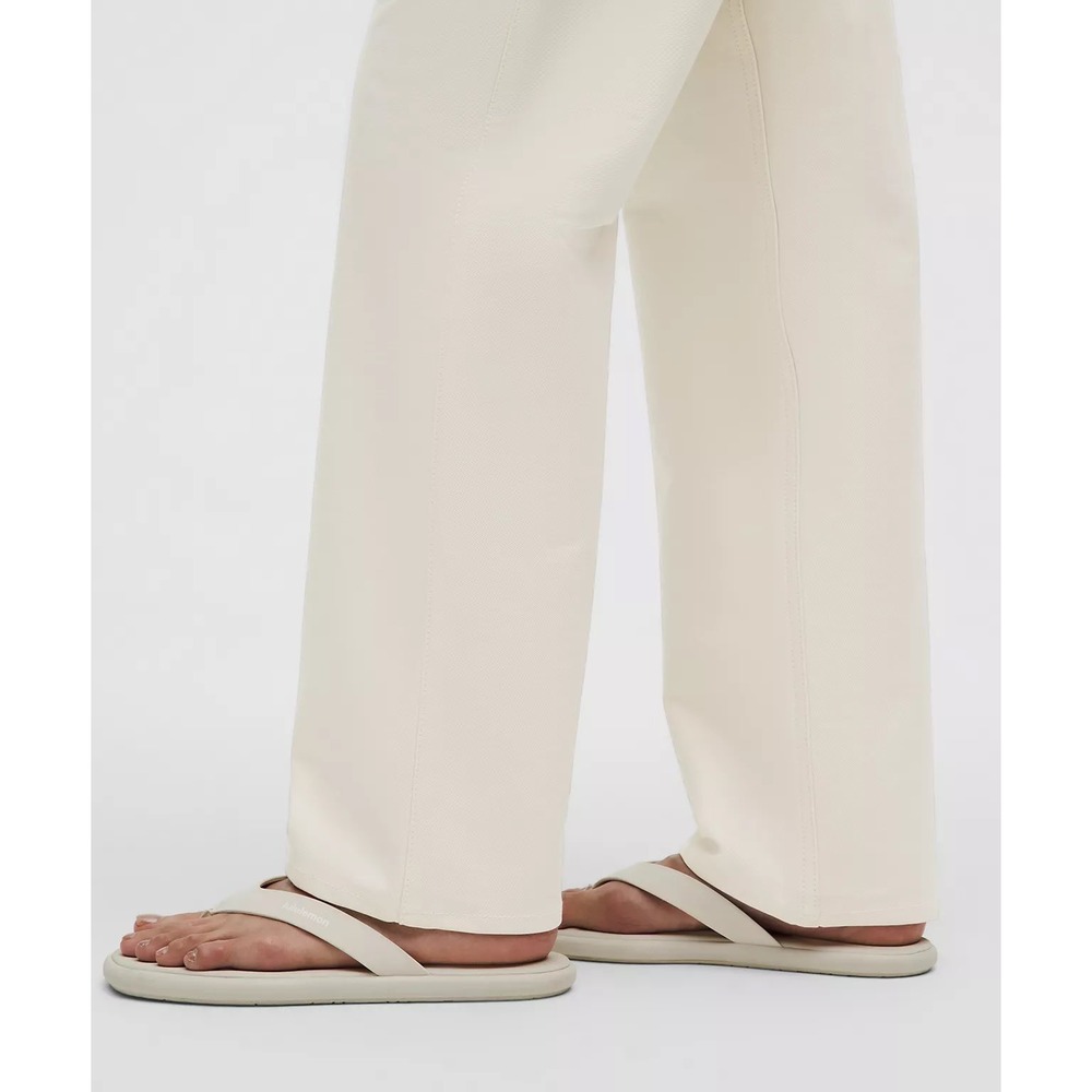 NWT LULULEMON EASYFIVE MID-RISE RELAXED STRAIGHT PANT *REG / SIZE 26 / MSRP $148 - Picture 7 of 11